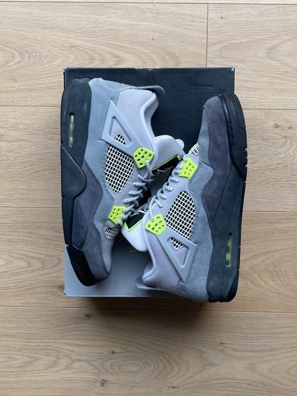 air jordan 4 retro se neon 2