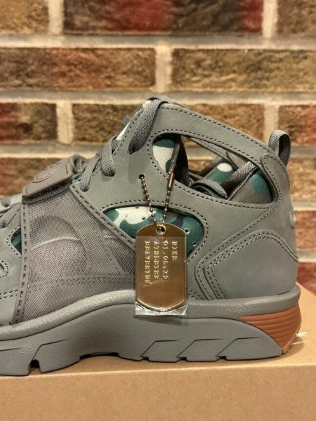 Nike Air Trainer Huarache Corteiz Gully Grey