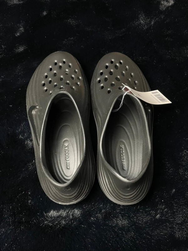 Nike ReactX Rejuven8 Triple Black 43 Neuf 2