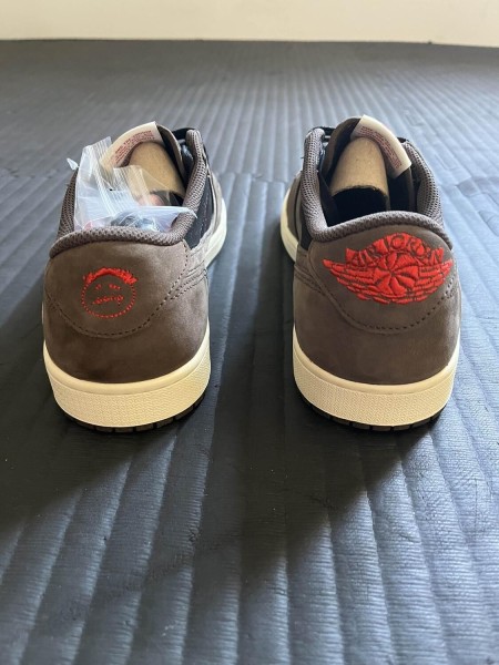 Jordan 1 Retro Low OG SP Travis Scott Mocha