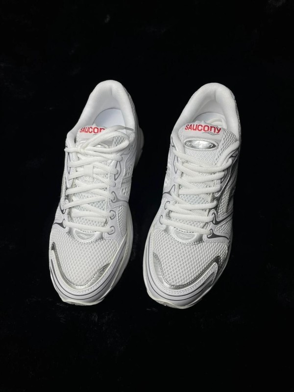 Saucony ProGrid Omni 9 White Silver Grey 40,5 Neuf 2