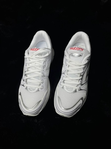 Saucony ProGrid Omni 9 White Silver Grey 40,5 Neuf