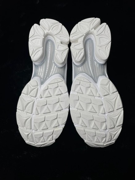 Saucony ProGrid Omni 9 White Silver Grey 40,5 Neuf