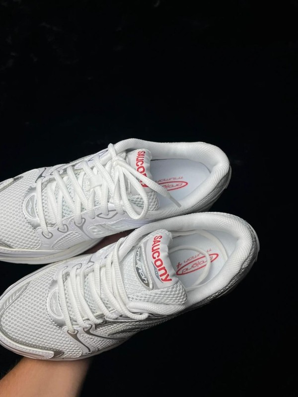 Saucony ProGrid Omni 9 White Silver Grey 40,5 Neuf 2