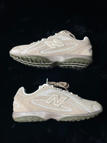 New balance 204L Mushroom Arid Stone Taille 43 Neuf
