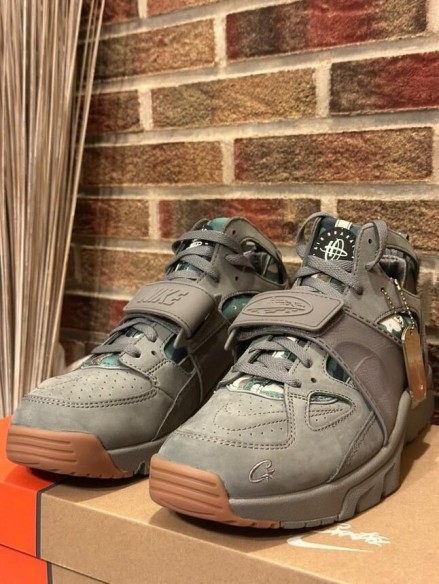 Nike Air Trainer Huarache Corteiz Gully Grey