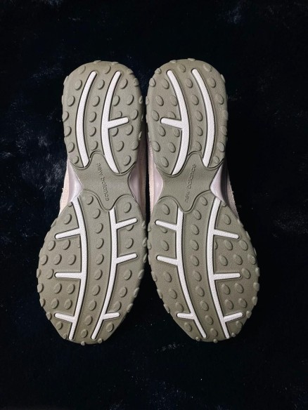 New balance 204L Mushroom Arid Stone Taille 43 Neuf