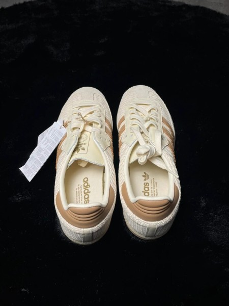 adidas samba OG Cream White Cardboard Taille 44 2/3 Neuf