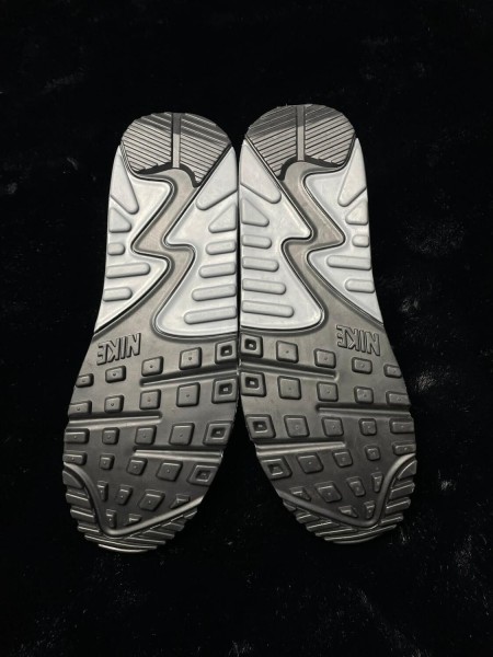 Nike air max 90 Cool Grey Taille 41 Neuf