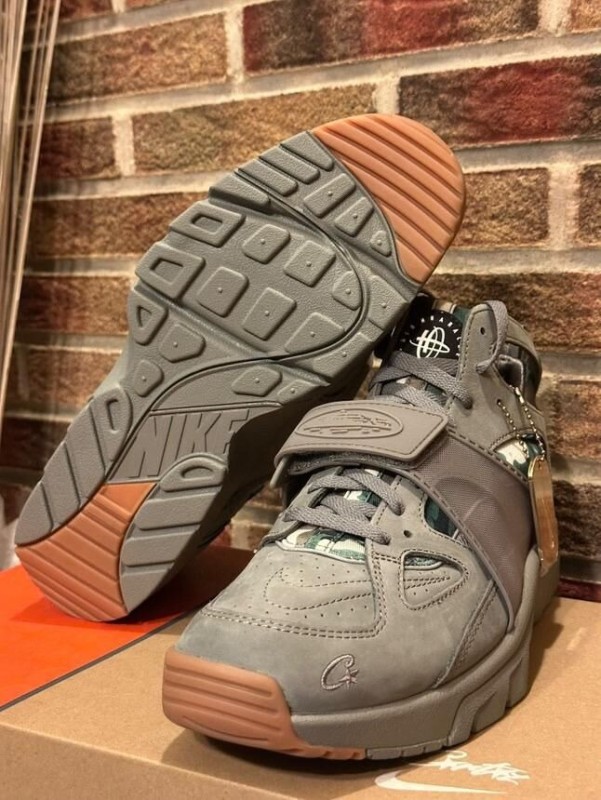 Nike Air Trainer Huarache Corteiz Gully Grey 2