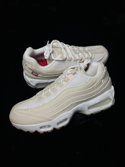 Nike Air Max 95 OG Levis Light Orewood Brown Taille 44,5 Neuf