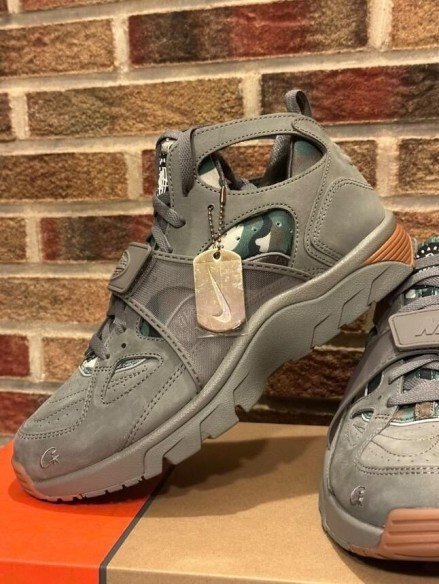 Nike Air Trainer Huarache Corteiz Gully Grey