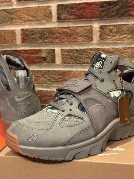 Nike Air Trainer Huarache Corteiz Gully Grey