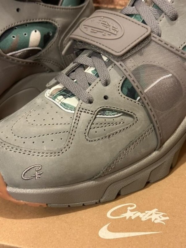 Nike Air Trainer Huarache Corteiz Gully Grey 2