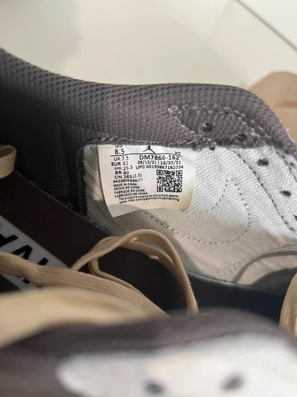 Nike Air Jordan 1 low Travis Scott Reverse Mocha 2