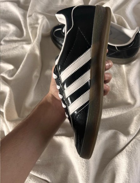 adidas gazelle scarlet core black white brillant patent