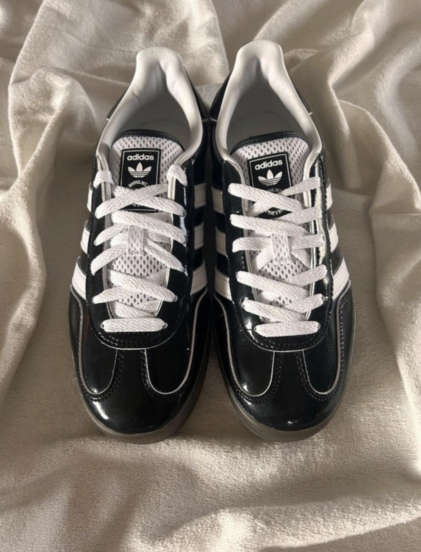 adidas gazelle scarlet core black white brillant patent 2