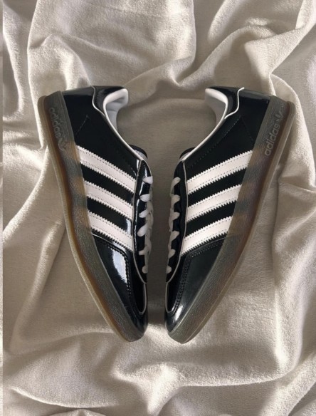 adidas gazelle scarlet core black white brillant patent