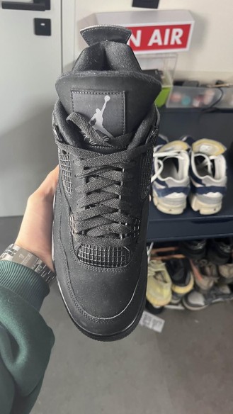 Jordan 4 black cat