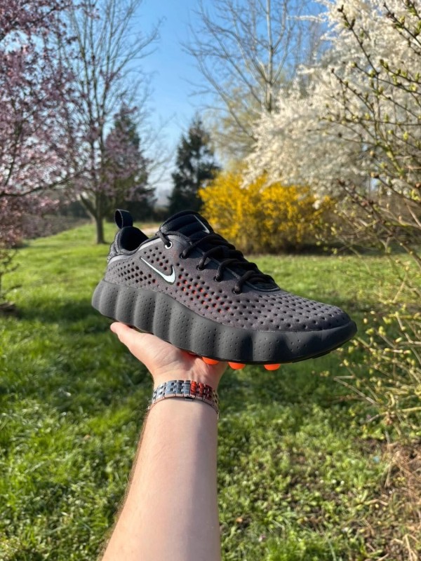 Nike mind 002 black hyper crimson - Taille 45,5 2
