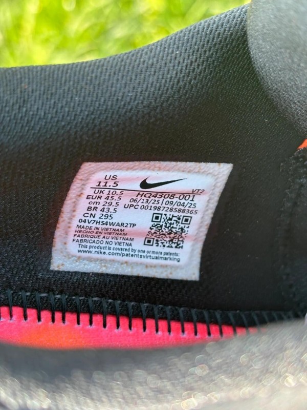 Nike mind 002 black hyper crimson - Taille 45,5 2