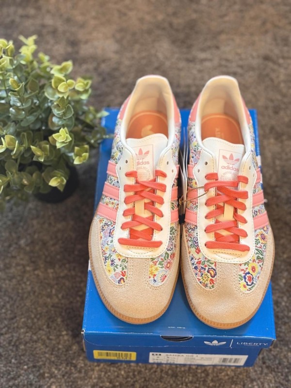 Adidas samba og liberty london - taille 39 1/3 2