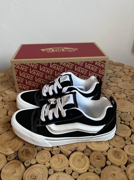 vans knu skool blanc et noir taille 36