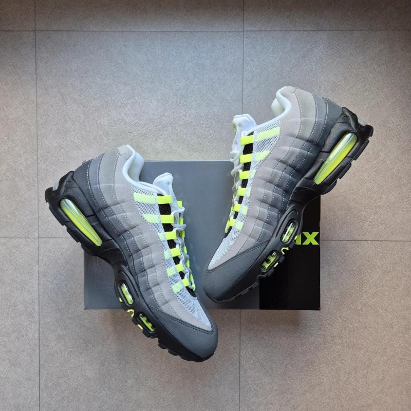 Air Max 95 OG "Neon" 2