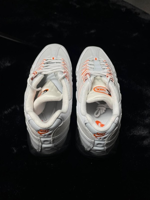 Nike air max 95 wolf grey safety orange pure platinum taille 46 neuf 2