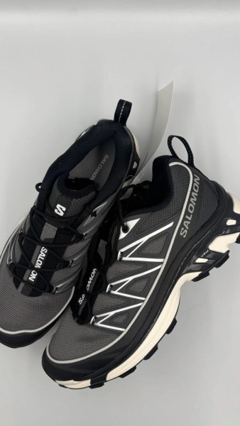 Salomon XT-6 black and white/ noir et blanc - 40