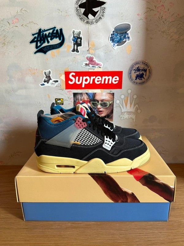 Jordan 4 Union off noir 2