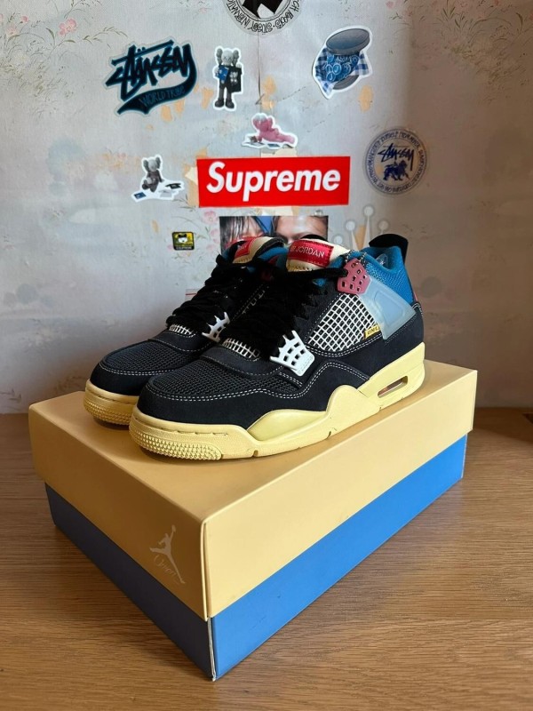 Jordan 4 Union off noir 2