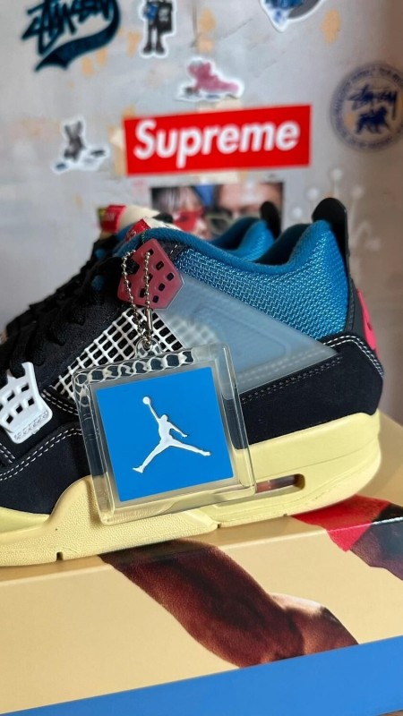 Jordan 4 Union off noir 2