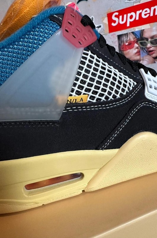 Jordan 4 Union off noir 2