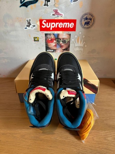 Jordan 4 Union off noir