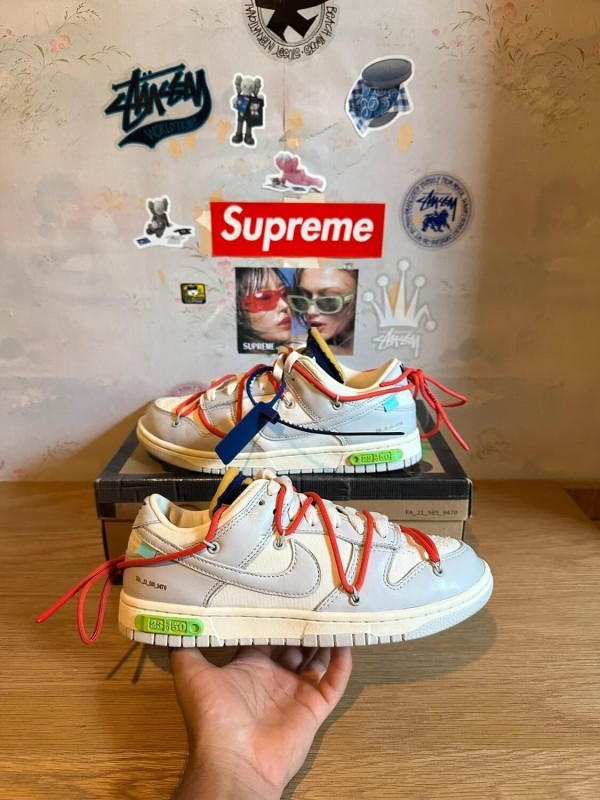 Nike dunk low lot 23