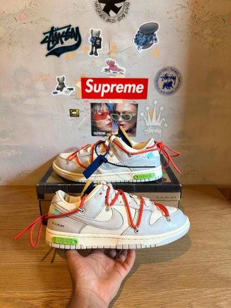 Nike dunk low lot 23