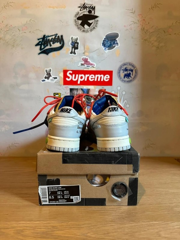 Nike dunk low lot 23 2