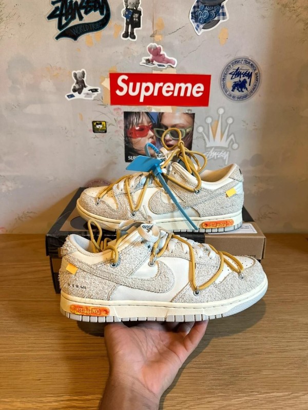 Nike Dunk Low lot 34
