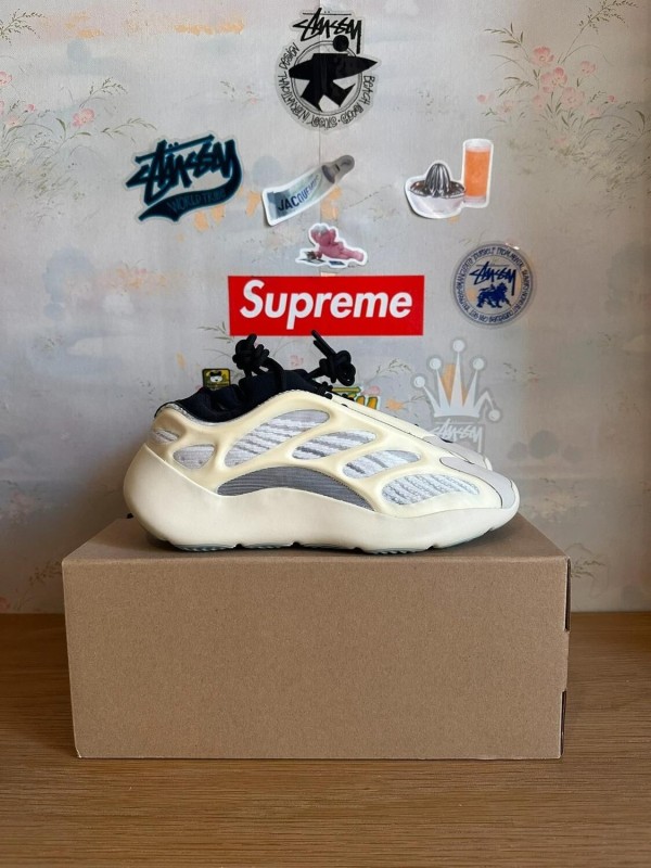 Yeezy 700 v3 Azael 2