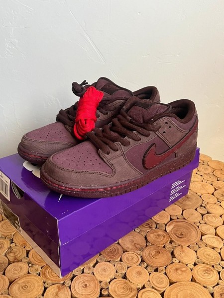 Nike dunk low sb city of love bordeaux
