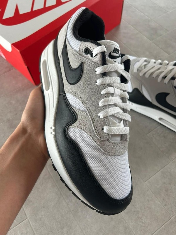 Nike air max 1 essential black pure platinum white grey 2