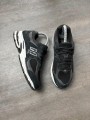 New balance 2002r black - taille 36