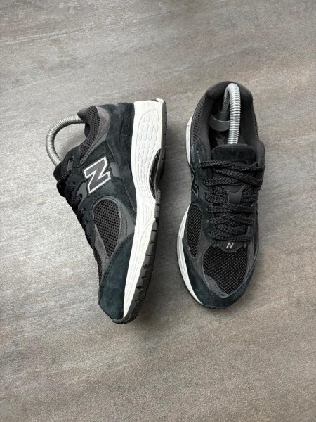 New balance 2002r black - taille 36