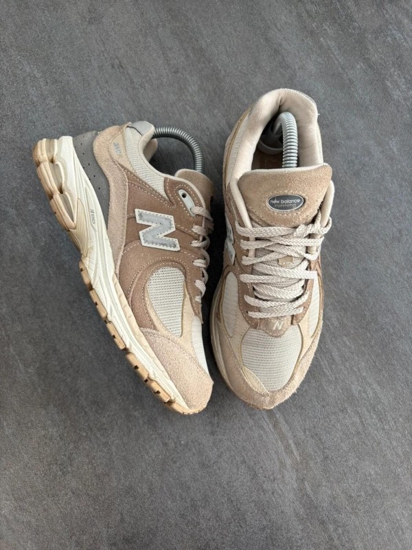 New balance 2002r brown - taille 37,5