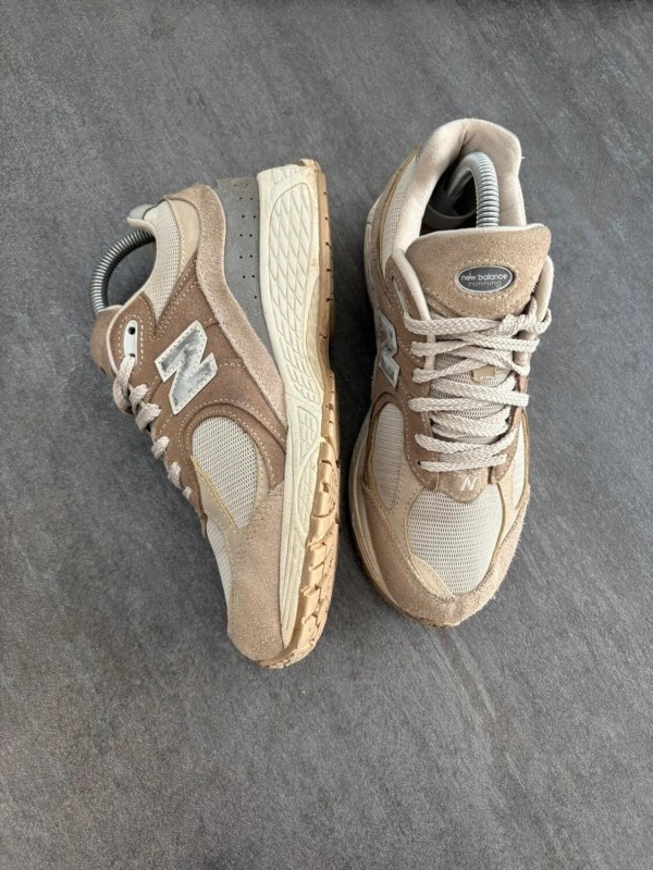 New balance 2002r brown - taille 37,5 2