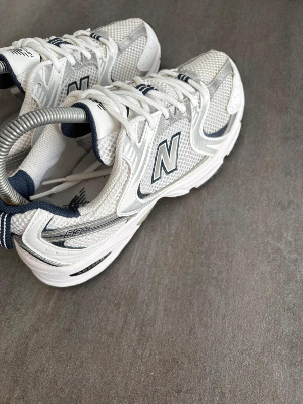 New balance 530 marine - taille 39,5 2