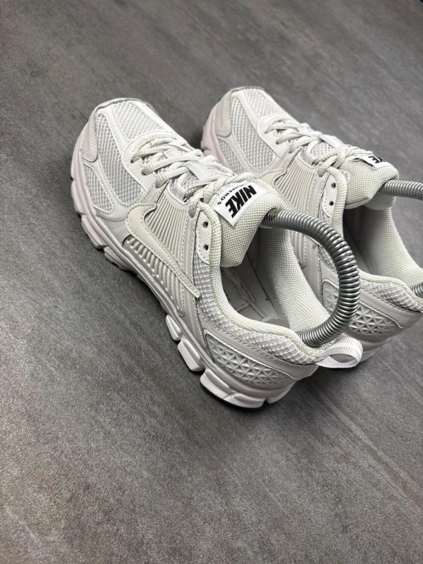 Nike vomero 5 - taille 35,5 2