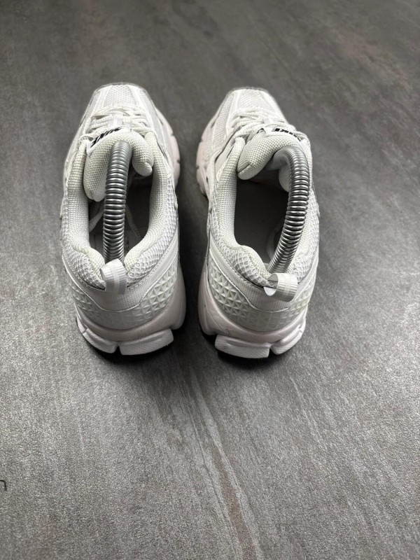 Nike vomero 5 - taille 35,5 2