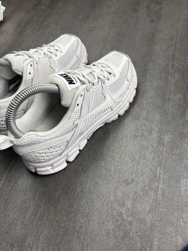 Nike vomero 5 - taille 35,5 2
